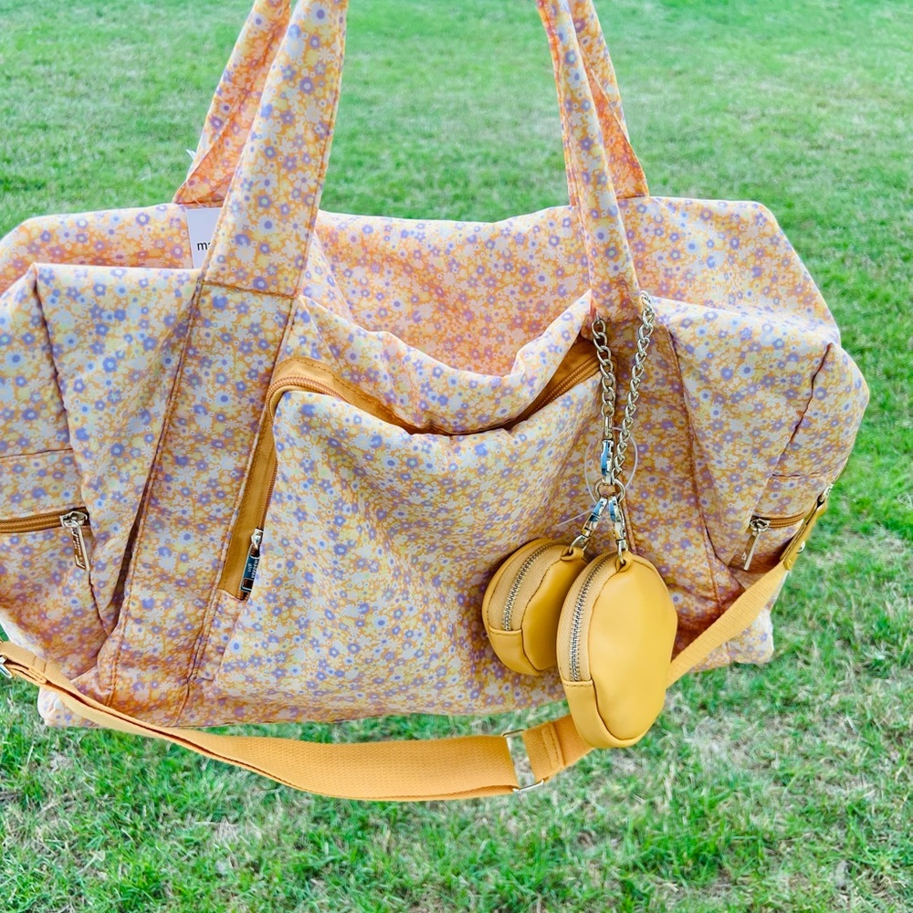 madden girl duffle